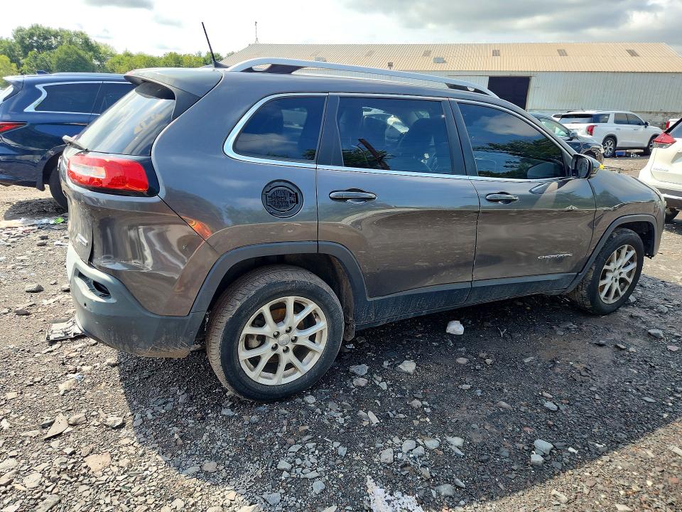 66931446 :رقم المزاد ، 1C4PJLLB5JD565008 vin ، 2018 Jeep Cherokee مزاد بيع