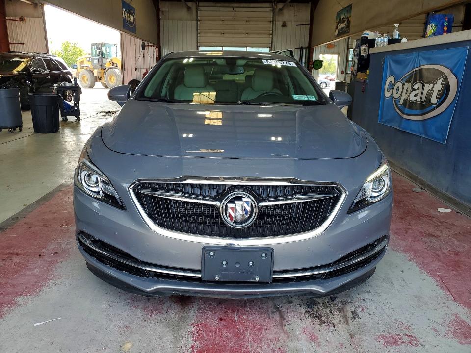 64840776 :رقم المزاد ، 1G4ZP5SS3JU140936 vin ، 2018 Buick Lacrosse مزاد بيع