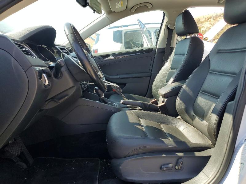 63337416 :رقم المزاد ، 3VWL17AJ7HM382429 vin ، 2017 Volkswagen Jetta مزاد بيع