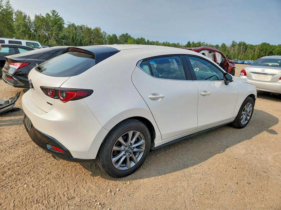 Продажа на аукционе авто 2023 Mazda 3, vin: JM1BPAL76P1606474, номер лота: 64561366