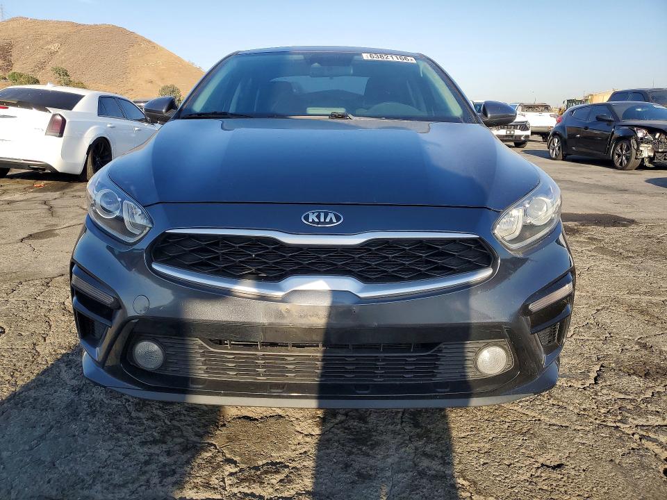 63821166 :رقم المزاد ، 3KPF24AD3ME407773 vin ، 2021 Kia Forte مزاد بيع