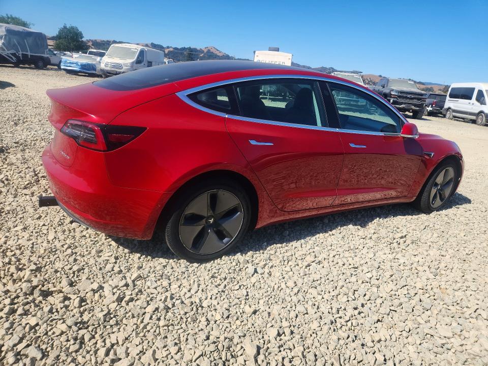 65759626 :رقم المزاد ، 5YJ3E1EB4JF093431 vin ، 2018 Tesla Model 3 مزاد بيع
