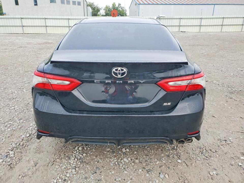 2018 Toyota Camry მანქანა იყიდება აუქციონზე, vin: 4T1B11HK7JU056458, აუქციონის ნომერი: 65020286