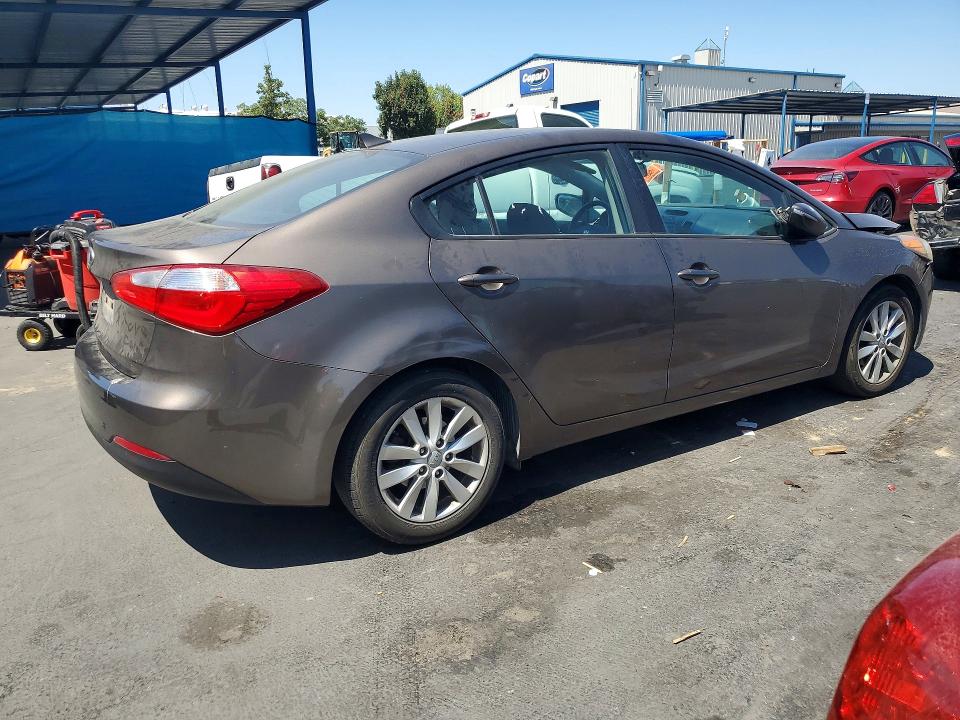Продаж на аукціоні авто 2015 Kia Forte, vin: KNAFX4A6XF5256574, номер лоту: 64332146