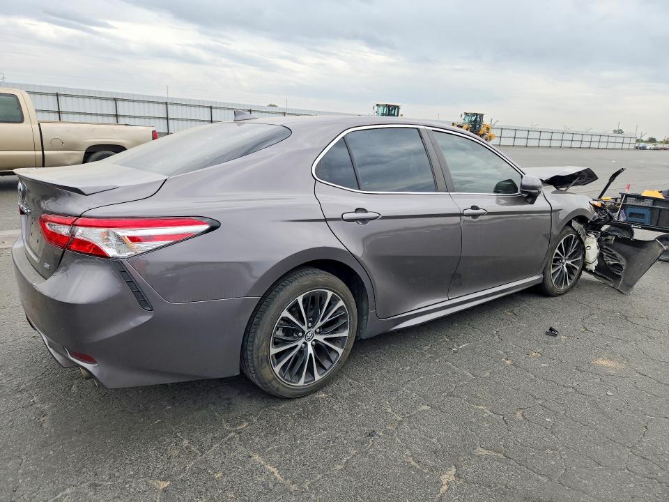 2020 Toyota Camry მანქანა იყიდება აუქციონზე, vin: 4T1G11AK1LU349632, აუქციონის ნომერი: 67105836