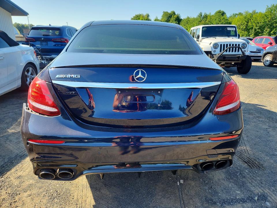 64448216 :رقم المزاد ، WDDZF6EB3HA199737 vin ، 2017 Mercedes-benz E مزاد بيع
