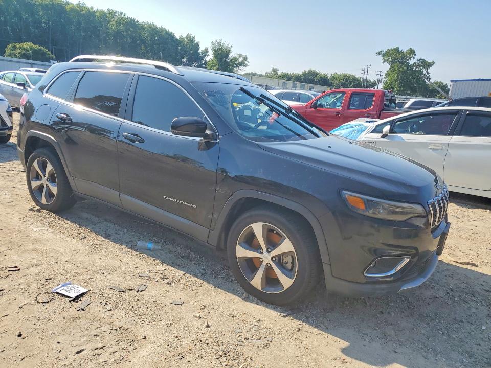 64478806 :رقم المزاد ، 1C4PJLDB0KD270057 vin ، 2019 Jeep Cherokee مزاد بيع