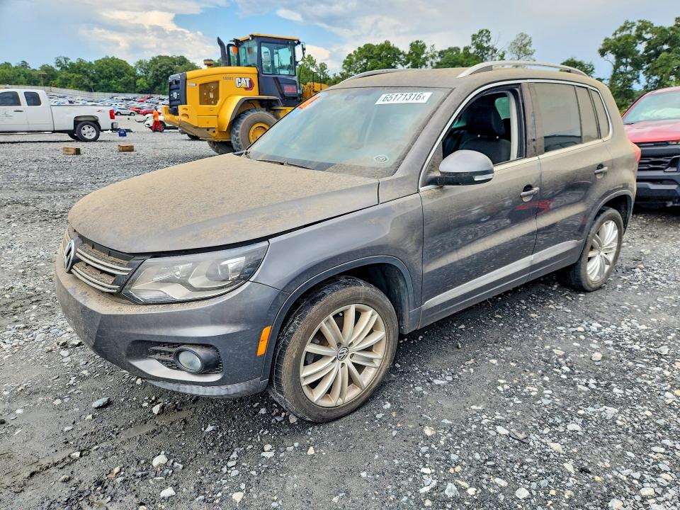 2016 Volkswagen Tiguan მანქანა იყიდება აუქციონზე, vin: WVGAV7AX6GW524217, აუქციონის ნომერი: 65171316