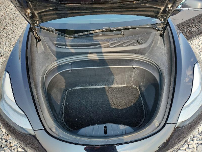 2018 Tesla Model 3 მანქანა იყიდება აუქციონზე, vin: 5YJ3E1EB6JF071804, აუქციონის ნომერი: 64393036