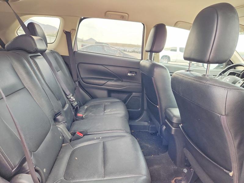 Продажа на аукционе авто 2016 Mitsubishi Outlander, vin: JA4AZ3A32GZ064996, номер лота: 64744096