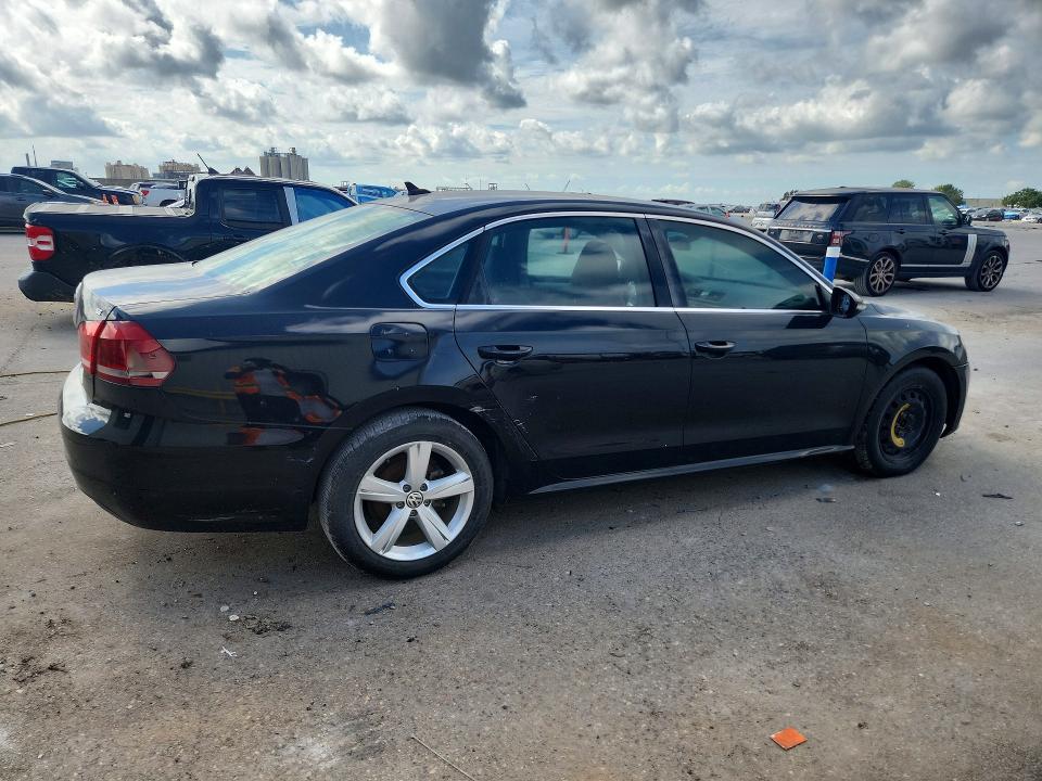 2012 Volkswagen Passat მანქანა იყიდება აუქციონზე, vin: 1VWBP7A39CC018051, აუქციონის ნომერი: 65592676