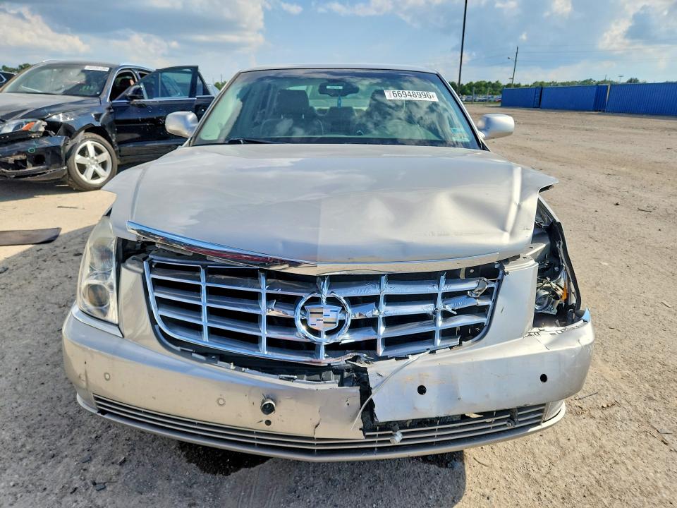 2006 Cadillac Dts მანქანა იყიდება აუქციონზე, vin: 1G6KD57Y66U120573, აუქციონის ნომერი: 66948996