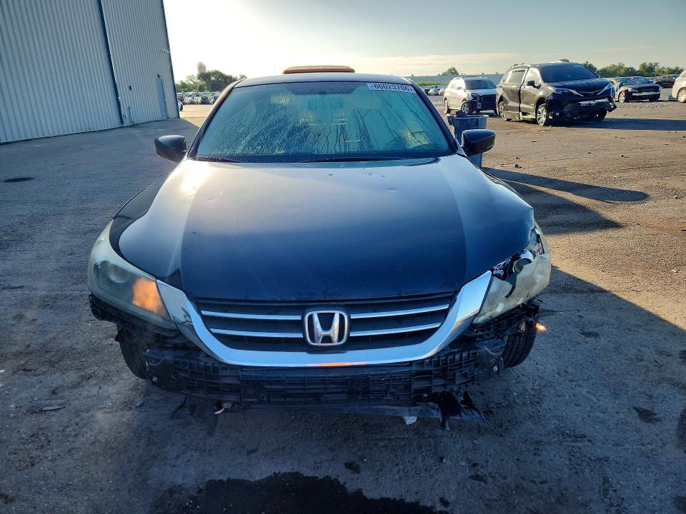 2015 Honda Accord მანქანა იყიდება აუქციონზე, vin: 1HGCR2F32FA170705, აუქციონის ნომერი: 66023706