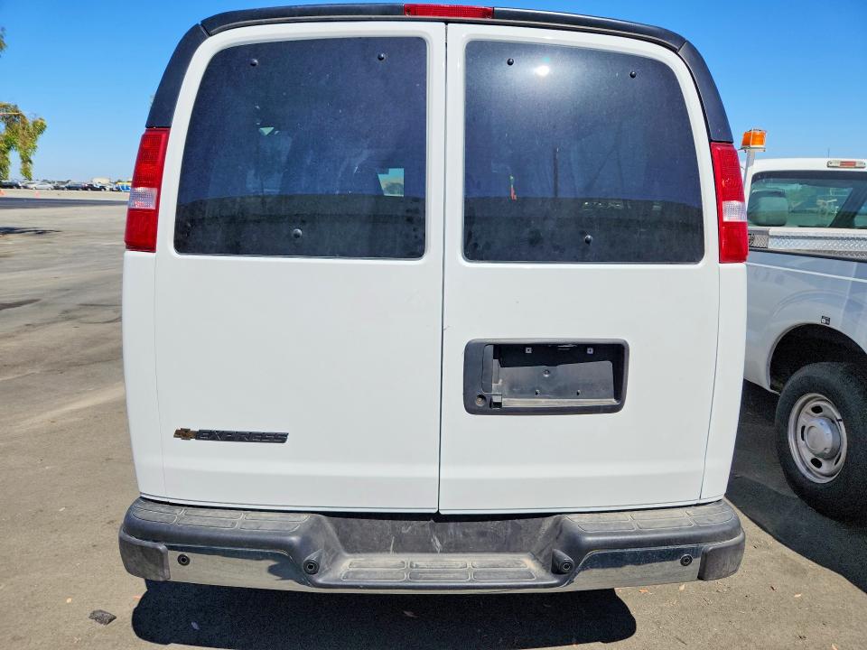 64221266 :رقم المزاد ، 1GAZGPFP6T1201005 vin ، 2026 Chevrolet Express G3500 مزاد بيع