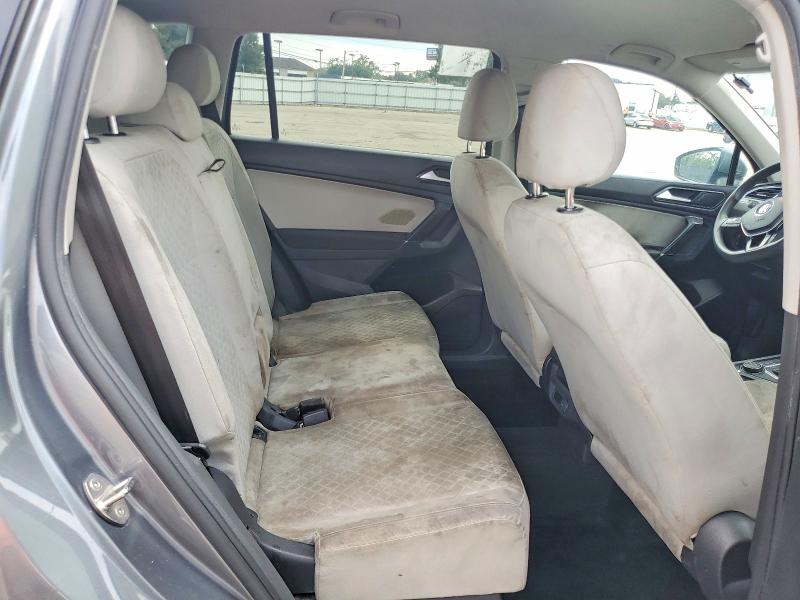 2018 Volkswagen Tiguan მანქანა იყიდება აუქციონზე, vin: 3VV0B7AX6JM055020, აუქციონის ნომერი: 64070196