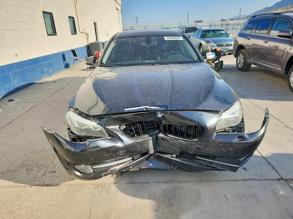 64489926 :رقم المزاد ، WBAFR1C50BC750901 vin ، 2011 Bmw 528 مزاد بيع