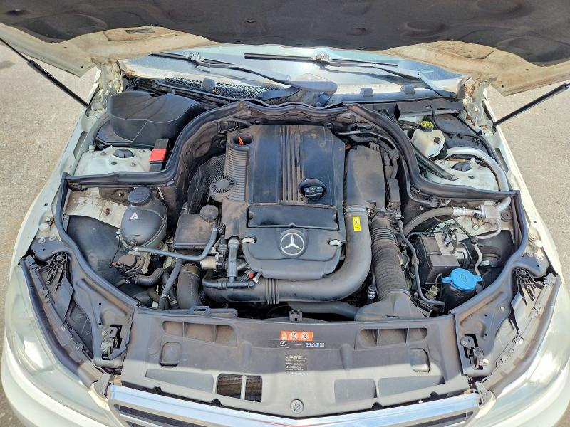Продаж на аукціоні авто 2012 Mercedes-benz C, vin: WDDGF4HB2CR240201, номер лоту: 63444606