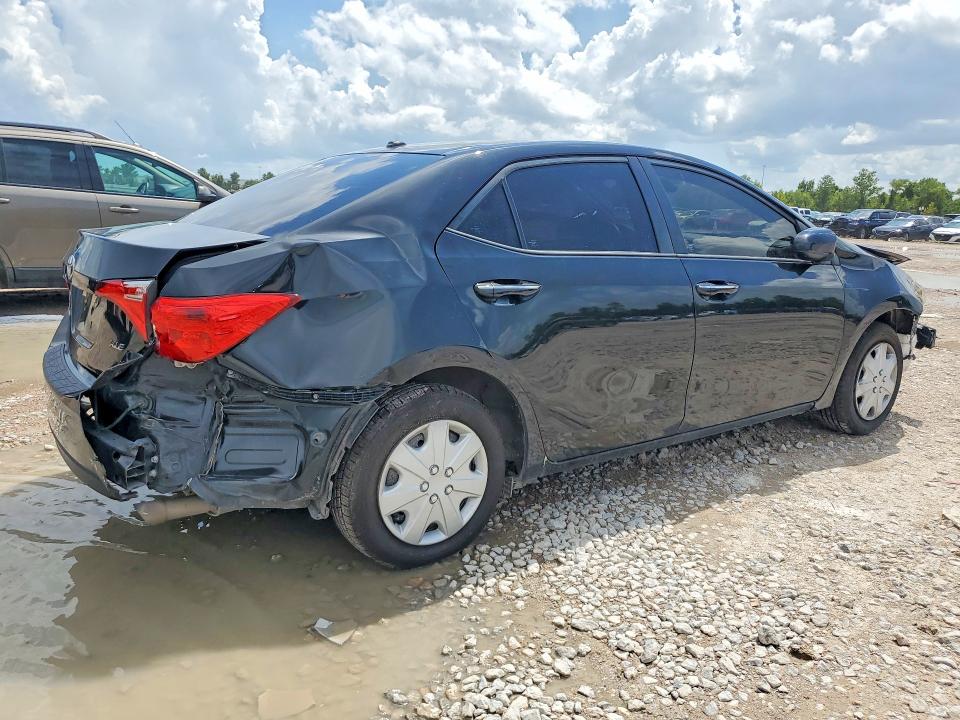 2017 Toyota Corolla მანქანა იყიდება აუქციონზე, vin: 5YFBURHE0HP576805, აუქციონის ნომერი: 64587586