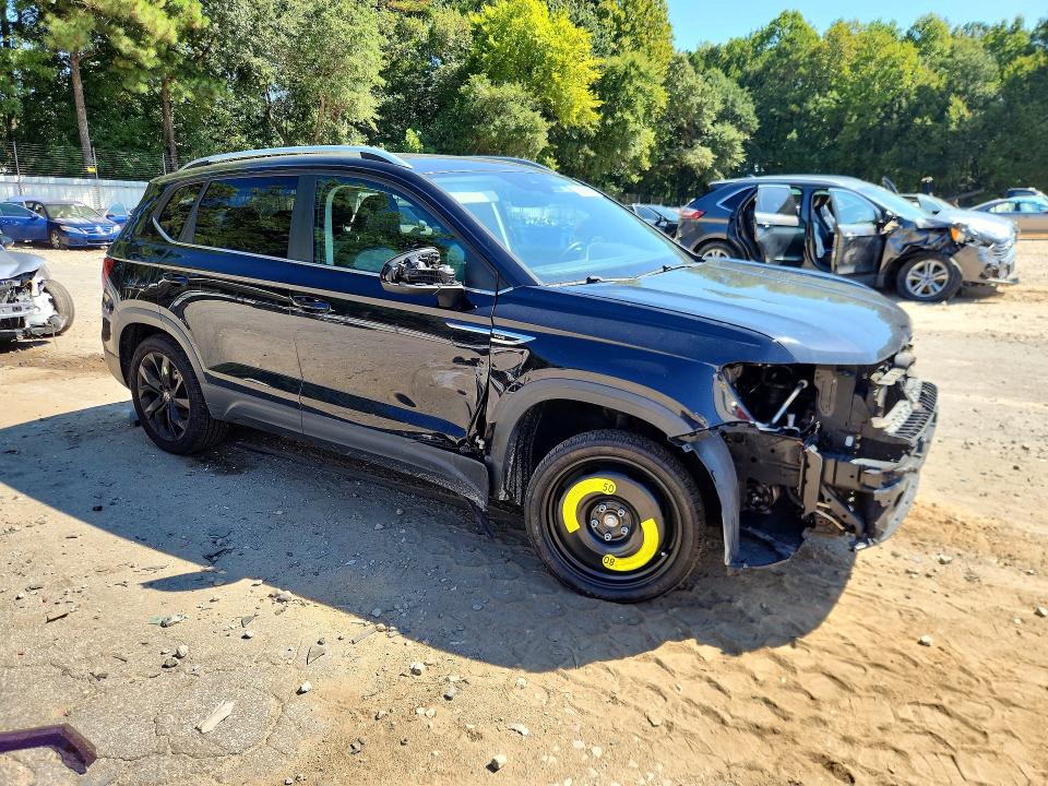 66358396 :رقم المزاد ، 3VV1X7B22NM012812 vin ، 2022 Volkswagen Taos مزاد بيع