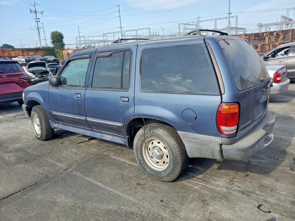 64715266 :رقم المزاد ، 1FMZU63E8YUB38827 vin ، 2000 Ford Explorer مزاد بيع