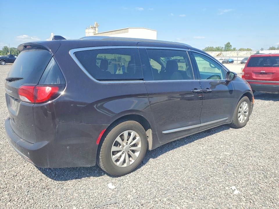 66956896 :رقم المزاد ، 2C4RC1BG7KR655330 vin ، 2019 Chrysler Pacifica مزاد بيع