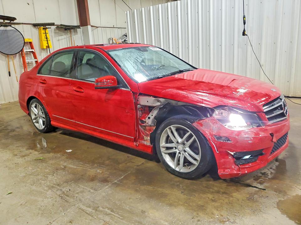2014 Mercedes-benz C მანქანა იყიდება აუქციონზე, vin: WDDGF8AB4ER318367, აუქციონის ნომერი: 64297816