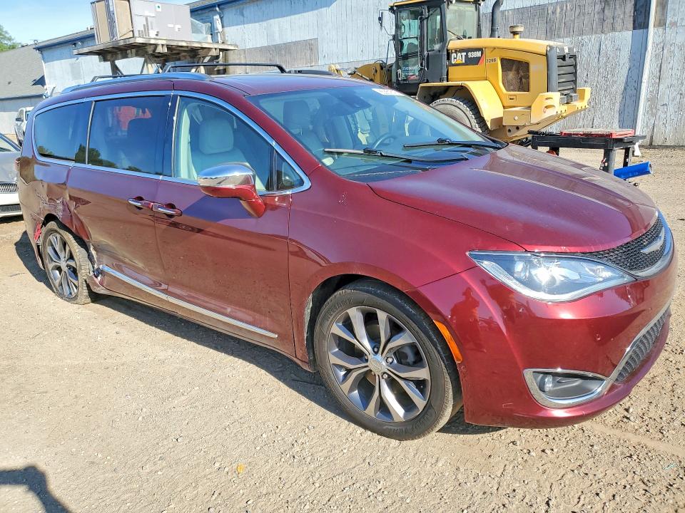 65351516 :رقم المزاد ، 2C4RC1GG1HR836120 vin ، 2017 Chrysler Pacifica مزاد بيع