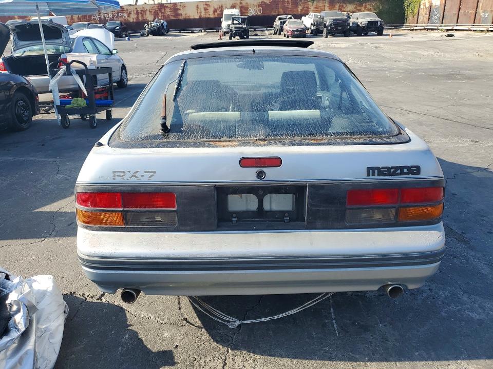 1987 Mazda Rx7 მანქანა იყიდება აუქციონზე, vin: JM1FC3312H0506142, აუქციონის ნომერი: 62331916