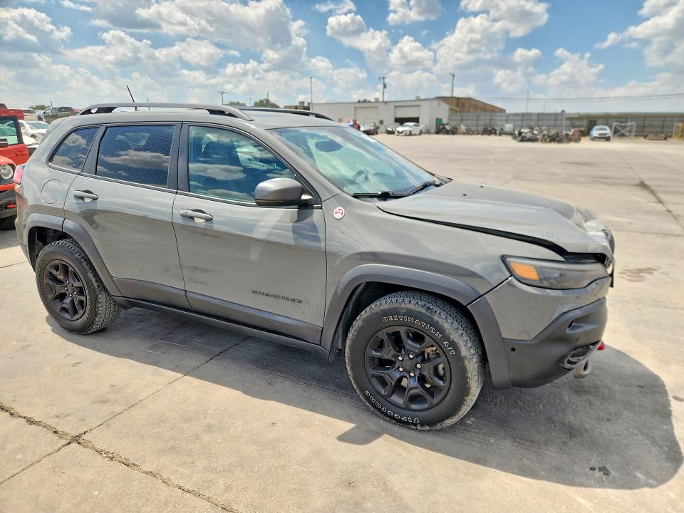 67083996 :رقم المزاد ، 1C4PJMBN3KD351606 vin ، 2019 Jeep Cherokee مزاد بيع
