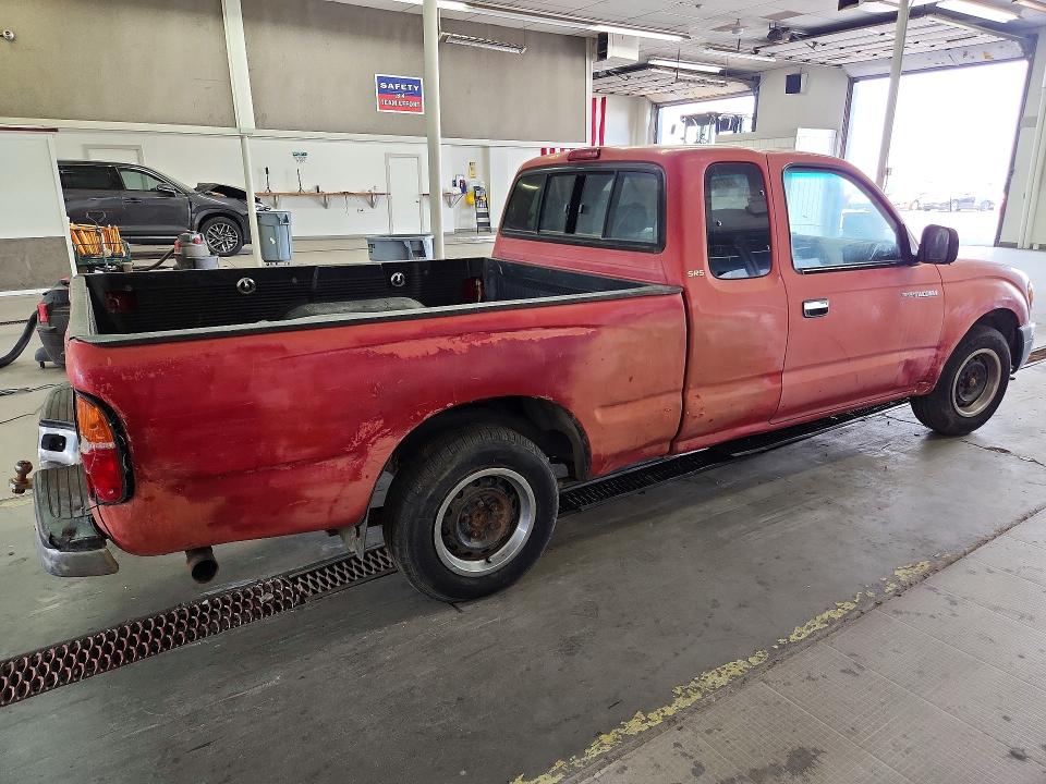 Auction sale of the 2000 Toyota Tacoma, vin: 4TAVL52N3YZ659597, lot number: 63770286