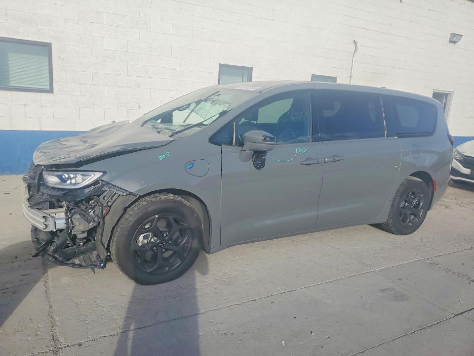 Aukcja sprzedaży 2022 Chrysler Pacifica, vin: 2C4RC1L70NR130516, numer aukcji: 65704516