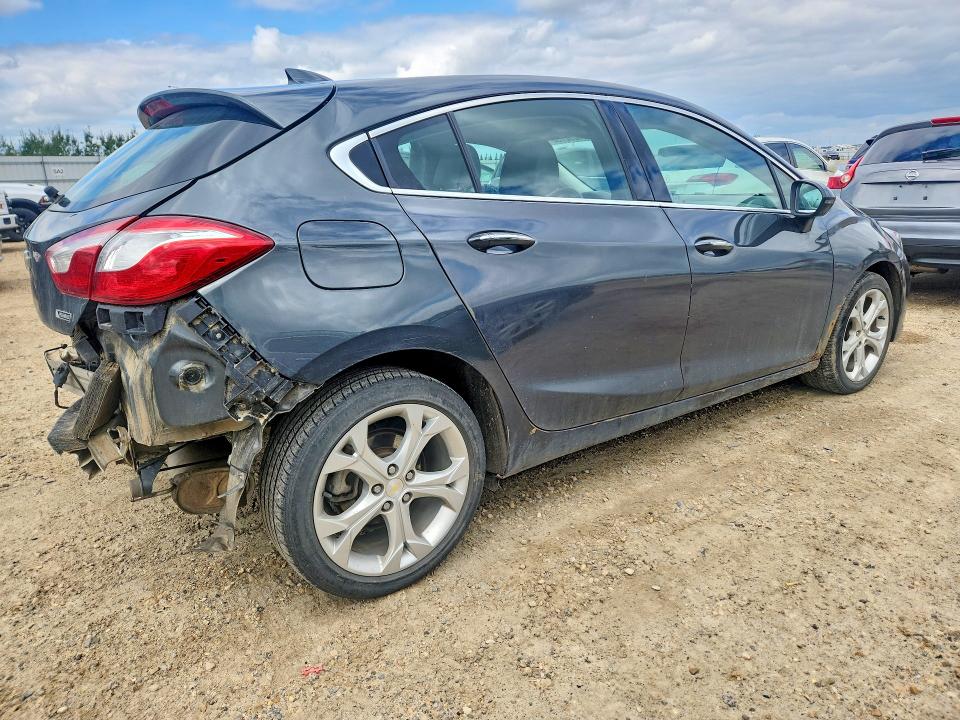 64098736 :رقم المزاد ، 3G1BF6SM1JS651893 vin ، 2018 Chevrolet Cruze مزاد بيع