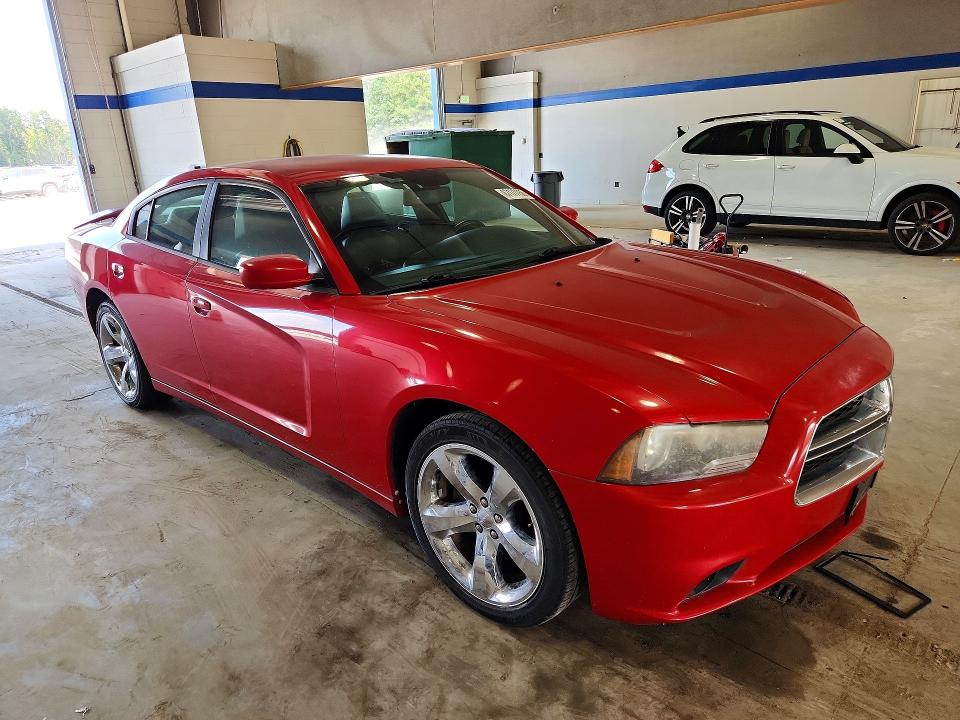 67177156 :رقم المزاد ، 2B3CL3CG5BH505627 vin ، 2011 Dodge Charger مزاد بيع