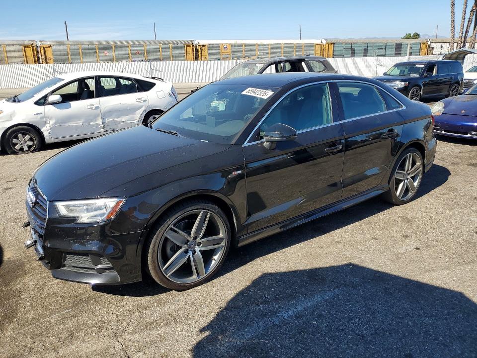 65942326 :رقم المزاد ، WAUJ8GFF2J1006523 vin ، 2018 Audi A3 مزاد بيع