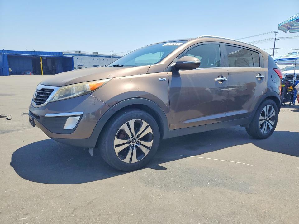 2013 Kia Sportage მანქანა იყიდება აუქციონზე, vin: KNDPCCA20D7372703, აუქციონის ნომერი: 63810206