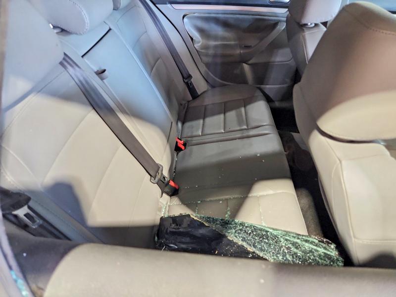 64909316 :رقم المزاد ، 3VWRJ71KX8M122528 vin ، 2008 Volkswagen Jetta مزاد بيع