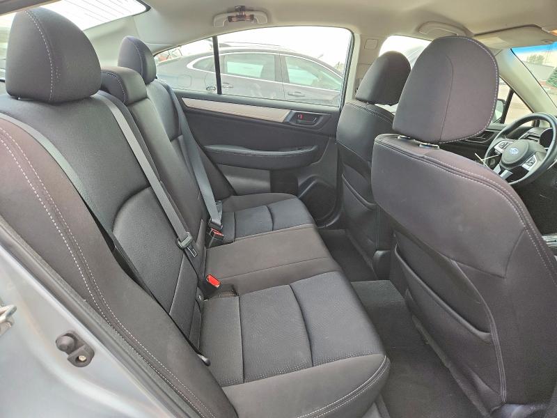 65533196 :رقم المزاد ، 4S3BNAA69H3022544 vin ، 2017 Subaru Legacy مزاد بيع