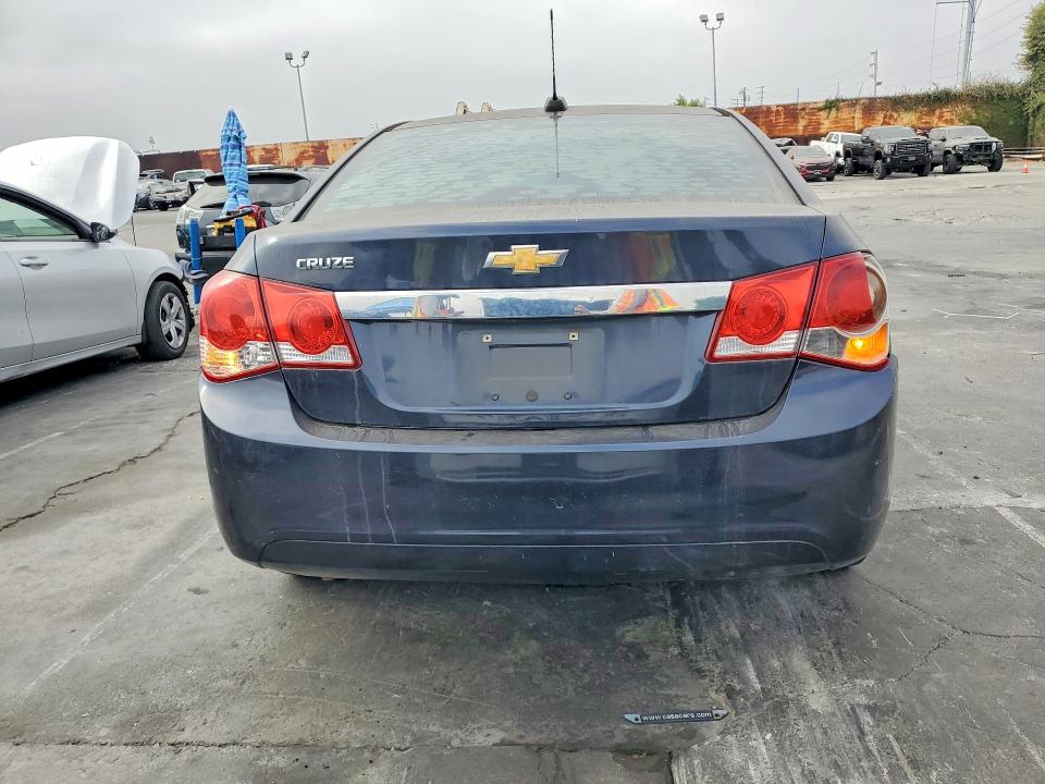 63389476 :رقم المزاد ، 1G1PA5SG9F7188786 vin ، 2015 Chevrolet Cruze مزاد بيع
