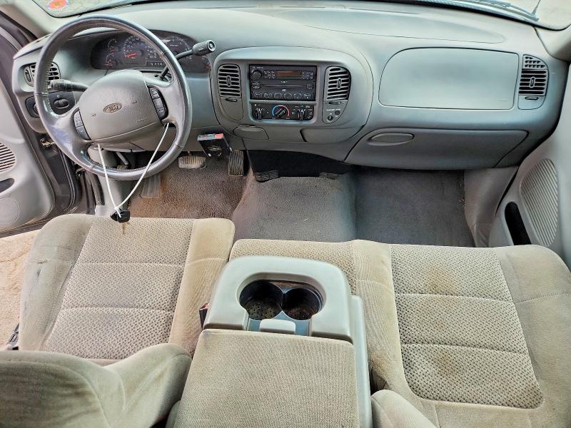64727506 :رقم المزاد ، 2FTRX17202CA15562 vin ، 2002 Ford F150 مزاد بيع