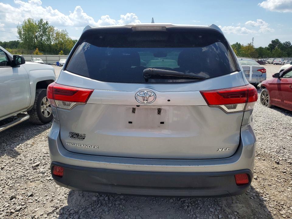 64921036 :رقم المزاد ، 5TDKZRFH6HS223751 vin ، 2017 Toyota Highlander مزاد بيع