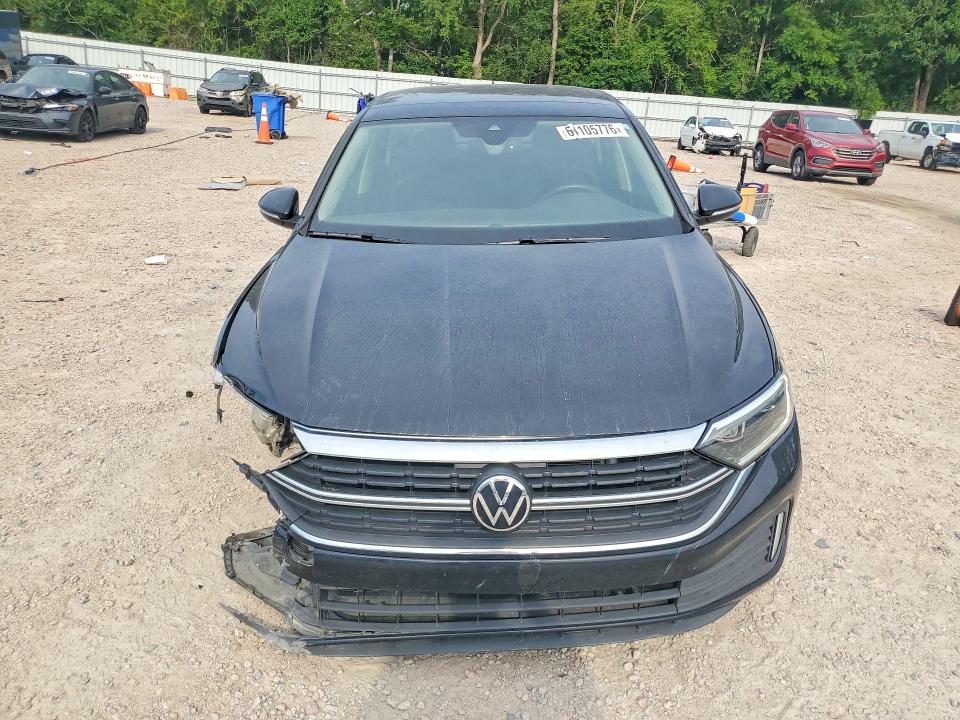 64105776 :رقم المزاد ، 3VWGM7BU2RM050045 vin ، 2024 Volkswagen Jetta مزاد بيع