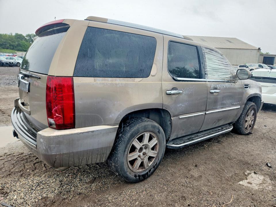 2007 Cadillac Escalade მანქანა იყიდება აუქციონზე, vin: 1GYFK63837R156333, აუქციონის ნომერი: 63688576