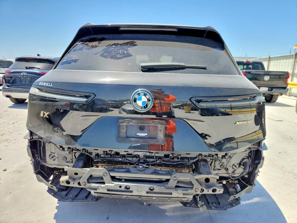 64292426 :رقم المزاد ، WB523CF08RCN46657 vin ، 2024 Bmw Ix مزاد بيع