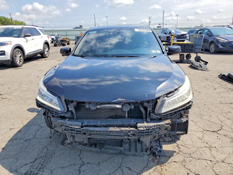 Продаж на аукціоні авто 2017 Honda Accord, vin: JHMCR6F78HC015381, номер лоту: 66767606
