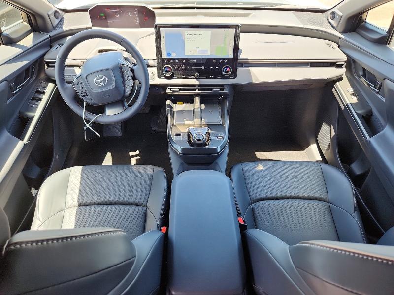 67039976 :رقم المزاد ، JTMBDAFB0TA004687 vin ، 2026 Toyota Bz مزاد بيع