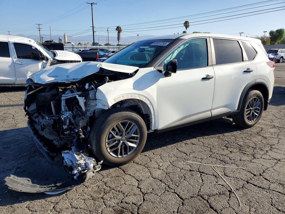 2024 Nissan Rogue მანქანა იყიდება აუქციონზე, vin: 5N1BT3AA7RC670662, აუქციონის ნომერი: 63597256