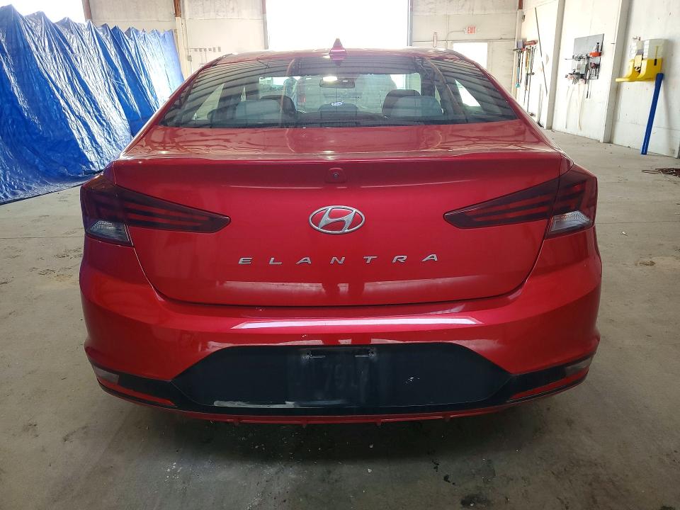 2020 Hyundai Elantra მანქანა იყიდება აუქციონზე, vin: 5NPD84LFXLH556163, აუქციონის ნომერი: 63804206