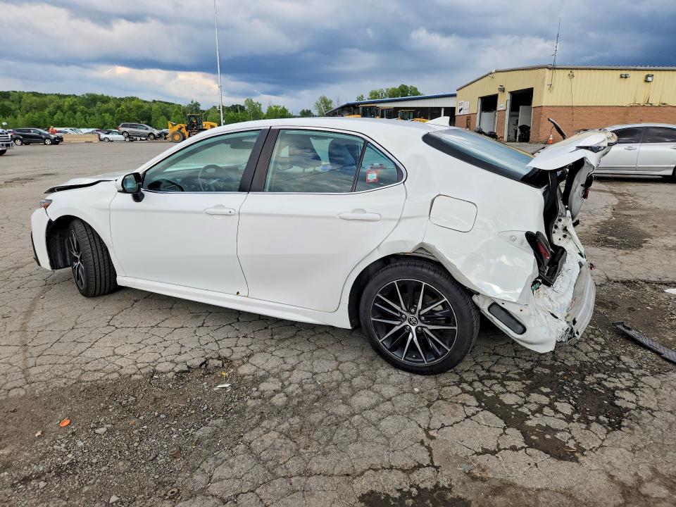 Продажа на аукционе авто 2021 Toyota Camry, vin: 4T1G11AK6MU561587, номер лота: 64232886