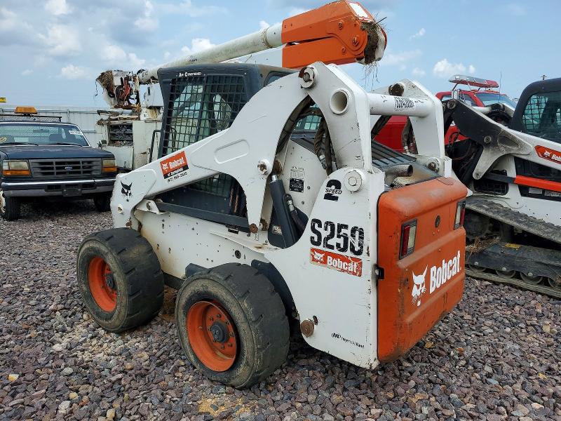 Продаж на аукціоні авто 2006 Bobcat S250, vin: 530914392, номер лоту: 63643886
