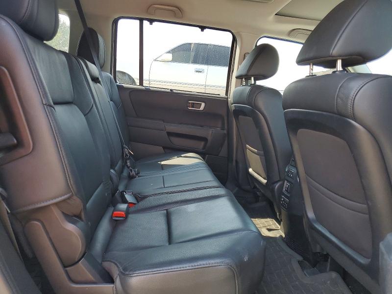 63753726 :رقم المزاد ، 5FNYF4H93FB014934 vin ، 2015 Honda Pilot مزاد بيع